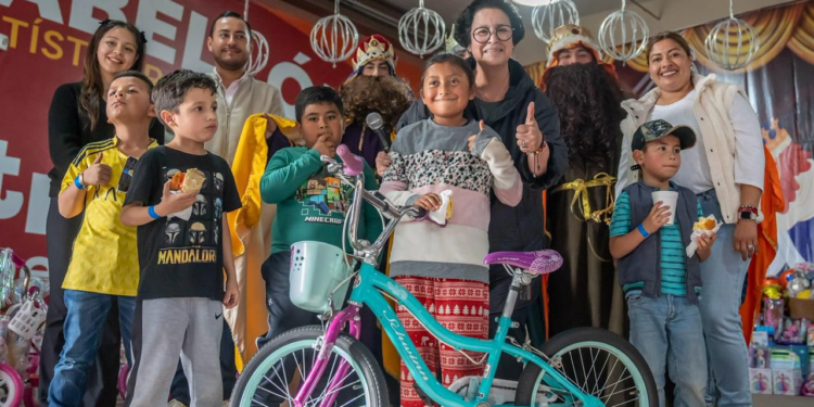 Encabeza Rocío Adame celebración de Día de Reyes para fortalecer la unión familiar en Playas de Rosarito