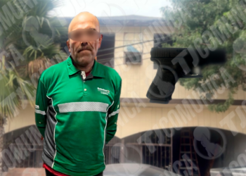 Detienen a hombre por allanamiento de morada con arma de utilería en la Sánchez Taboada