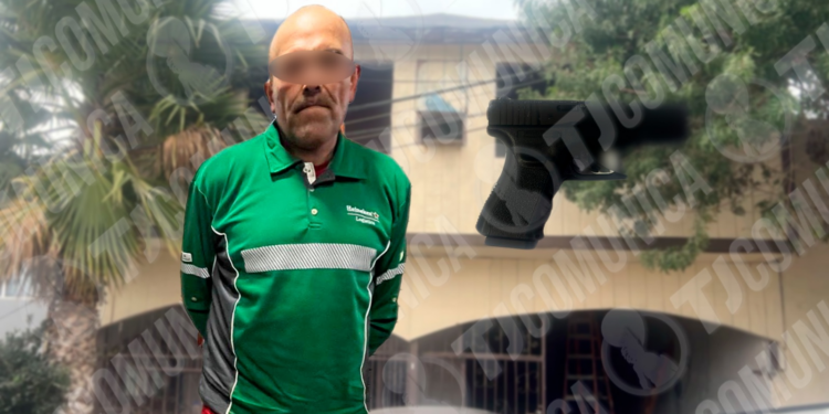 Detienen a hombre por allanamiento de morada con arma de utilería en la Sánchez Taboada