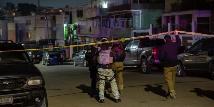Asesinan a hombre dentro de un vehículo en la colonia Presidentes