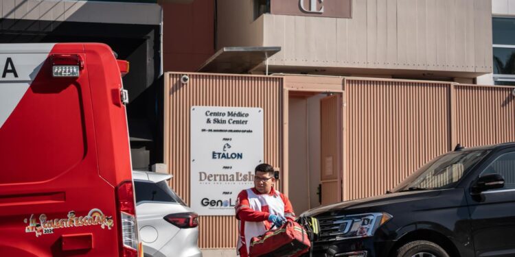Clausuran clínica estética en Las Palmas