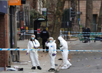 Siete personas resultaron heridas tras un atropello intencional en el Reino Unido