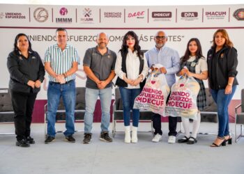 PIES EN MOVIMIENTO: NORMA BUSTAMANTE FORTALECE EL TEJIDO SOCIAL EN LAS ESCUELAS