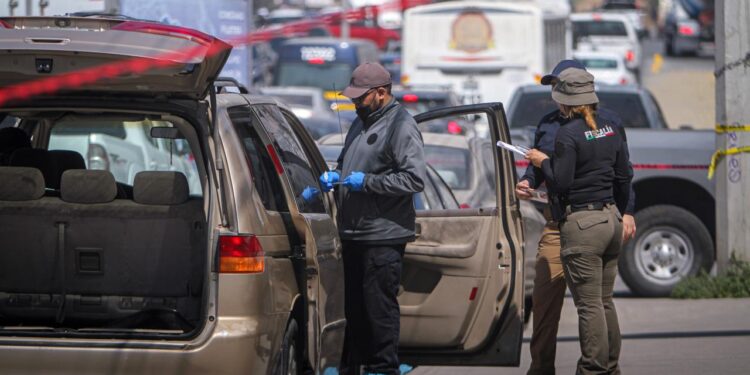 Ataque armado deja a un hombre herido y a un peatón lesionado por esquirla en la colonia Presidentes