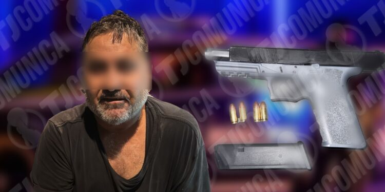 Se puso bélico con sus vecinos y terminó detenido por la Municipal de Tijuana
