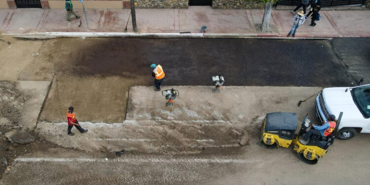 TERMINA CESPT TRABAJOS EN BULEVAR BENITO JUÁREZ DE PLAYAS DE ROSARITO Y DEJA LISTA LA VIALIDAD