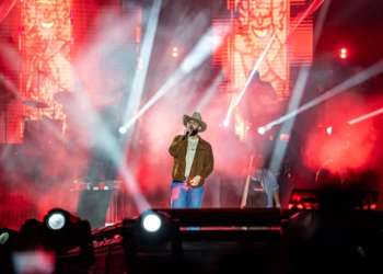 Tijuana canta con Carín León en concierto gratuito en el Circuito Nacional de Festivales por la Paz