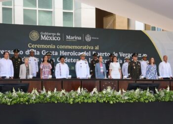 EL AMOR AL PUEBLO VENCE AL ENTREGUISMO Y A LA AMBICIÓN; LA PATRIA SE AMA Y DEFIENDE: PRESIDENTA CLAUDIA SHEINBAUM EN 112 ANIVERSARIO DE LA DEFENSA DEL PUERTO DE VERACRUZ