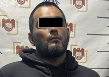 Detienen a hombre armado con orden de aprehensión por homicidio en Playas de Tijuana