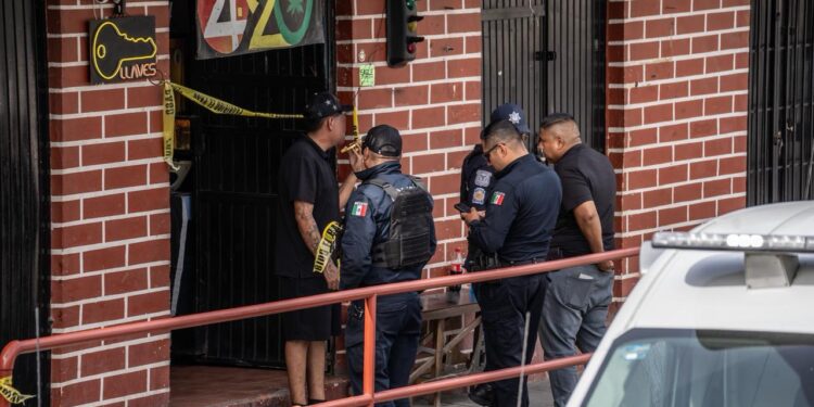 Asesinan a empleado de un local de pipas y bongas en Los Laureles