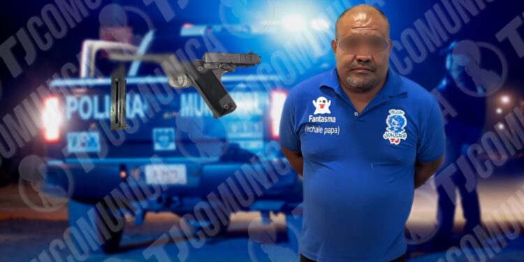 Intentaba vender una pistola que le regaló su abuelo; fue detenido por la Policía Municipal de Tijuana