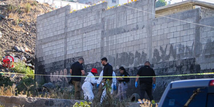 Localizan a un hombre sin vida con huellas de violencia en Granjas Familiares División del Norte