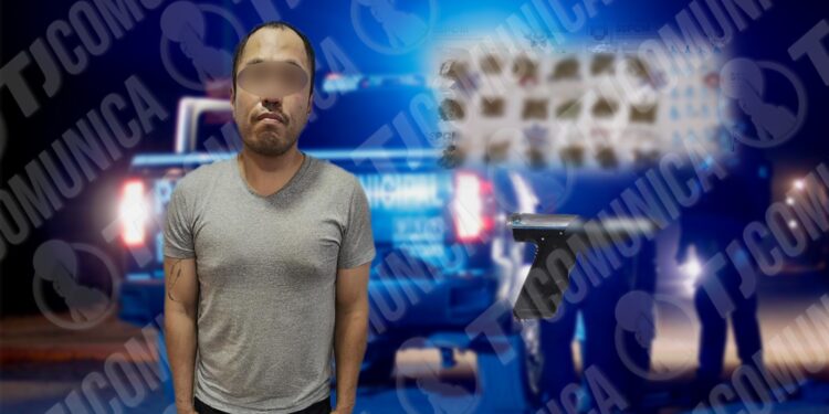 Municipales de Tijuana atoran a narcomenudista ligado a un cártel