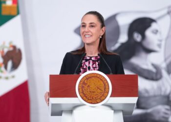 “ES UNA INVERSIÓN HISTÓRICA”: PRESIDENTA CLAUDIA SHEINBAUM DESTACA QUE AL 2030 SE DESTINARÁN MÁS DE UN BILLÓN DE PESOS EN BECAS PARA EL BIENESTAR