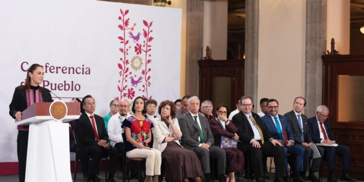 PRESIDENTA CLAUDIA SHEINBAUM PRESENTA COMITÉ DE CIENTÍFICOS Y ESPECIALISTAS QUE ANALIZARÁN LA EXPLOTACIÓN DE GAS NATURAL NO CONVENCIONAL PARA FORTALECER LA SOBERANÍA ENERGÉTICA