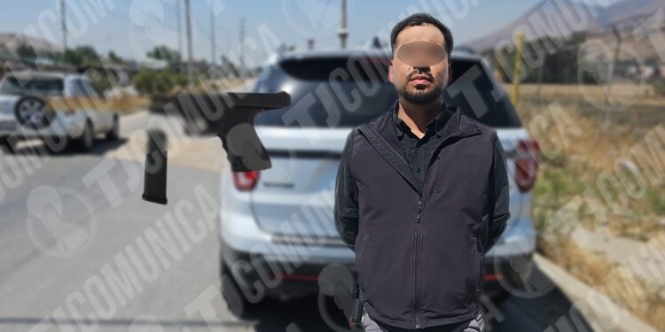 Detienen a hombre armado en Tijuana; dijo ser guardia de seguridad privada