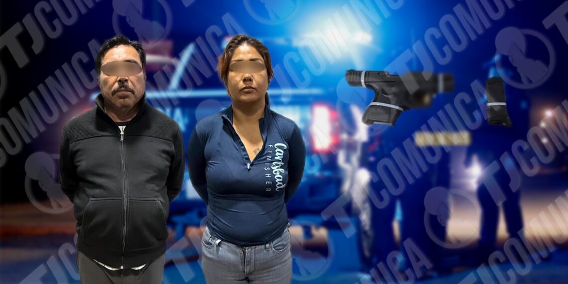 Municipales atoran a “parejita” armada