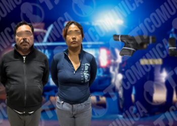Municipales atoran a “parejita” armada