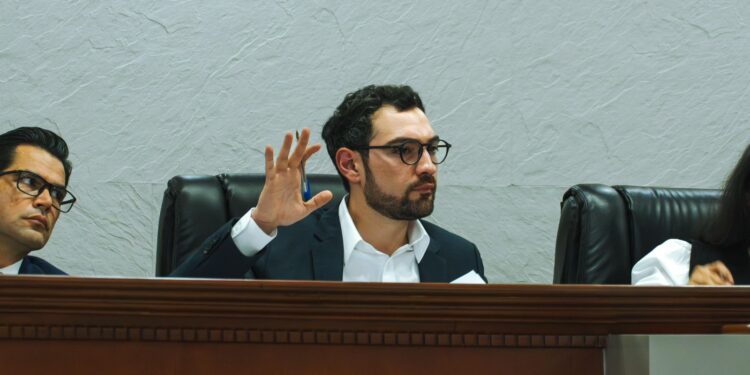 DIPUTADO CANTÓN IMPULSA REFORMA PARA FORTALECER LA CULTURA VIAL Y PREVENIR ACCIDENTES