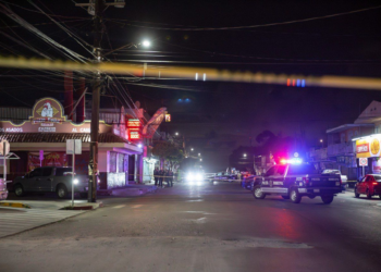 Ataque armado en mariscos deja tres muertos y tres heridos en Tijuana