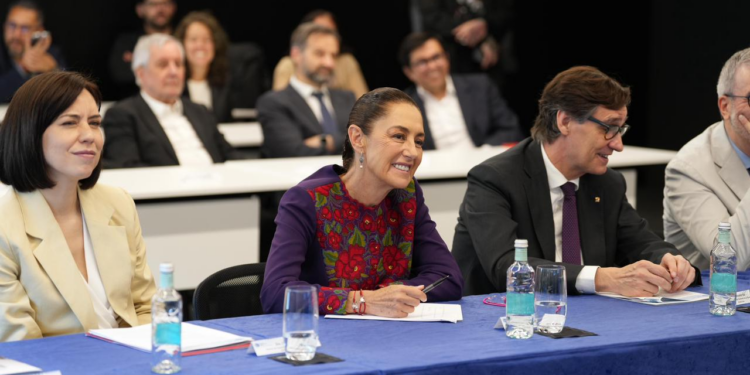 Sheinbaum impulsa el futuro tecnológico de México desde Europa con alianza en supercómputo