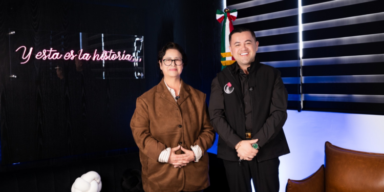 Rocío Adame aborda seguridad, programas del DIF y relación con el Gobierno Federal en podcast de Víctor Lagunas