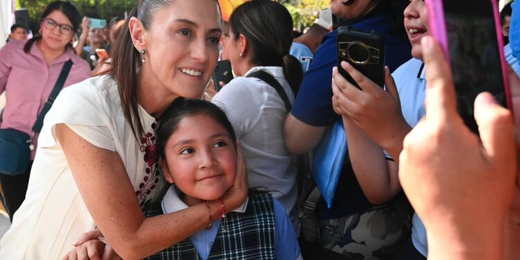 Inauguración histórica del puente Nichupté, becas y restitución de tierras: Presidenta Claudia Sheinbaum culmina gira en Quintana Roo, Estado de México y Chiapas