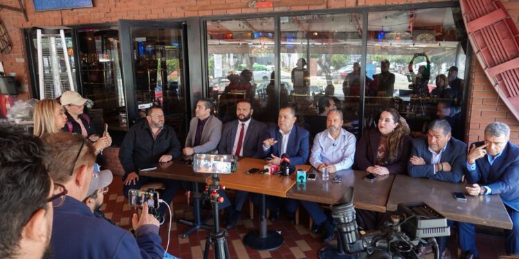 Abogados de Tijuana exigen detenciones y acusan encubrimiento en conferencia sobre el caso Rocha Moya