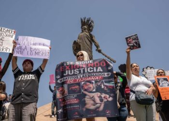 Protestan en Tijuana para exigir justicia a Fiscalía por gato torturado