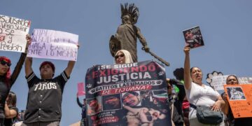 Protestan en Tijuana para exigir justicia a Fiscalía por gato torturado