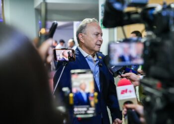 TRABAJO EN CONJUNTO CON CÁMARAS Y ESTADOS UNIDOS, CRUCIAL PARA RESOLVER TEMA DELAGUA EN BC: FERNANDO CASTRO TRENTI