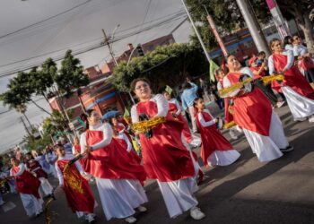 Miles participan en la Marcha por Jesús en Tijuana; celebran 30 años del evento