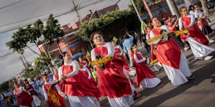 Miles participan en la Marcha por Jesús en Tijuana; celebran 30 años del evento