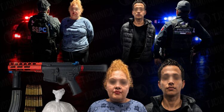 Municipales de Tijuana detienen a mujer y a sicario de la Sánchez con arma larga y droga