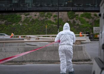 Abandonan cuerpo atado de pies y manos en el bulevar 2000