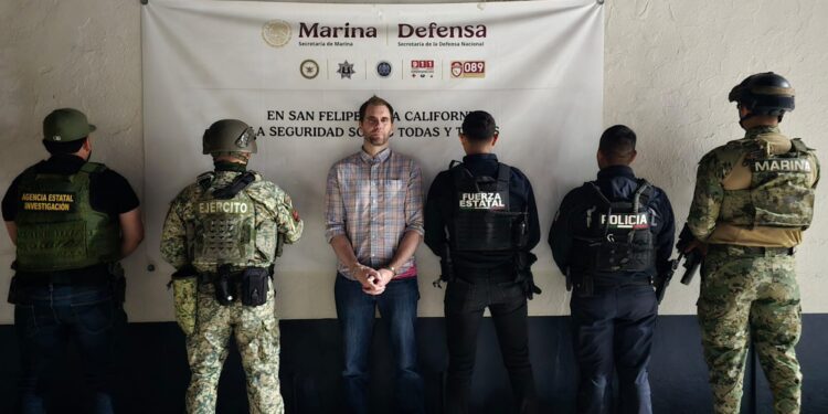 FUERZAS DE SEGURIDAD DE BC RESCATAN A DOS MENORES SUSTRAIDOS ILEGALMENTE POR SU PADRE EN EU