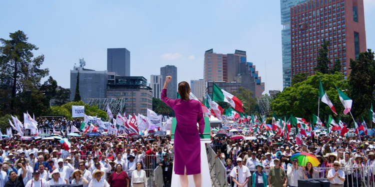 Sheinbaum reafirma que la Transformación es irreversible ante 850 mil asistentes en su informe por el segundo aniversario de su triunfo