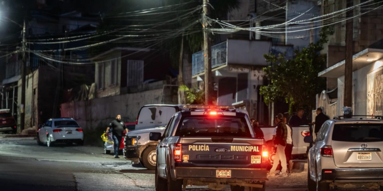 Asesinan a hombre en el Cañón Johnson; atacantes huyeron del lugar