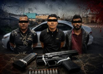Municipales de Tijuana atoran a tres integrantes de un cártel antes de que realizaran un “jale”