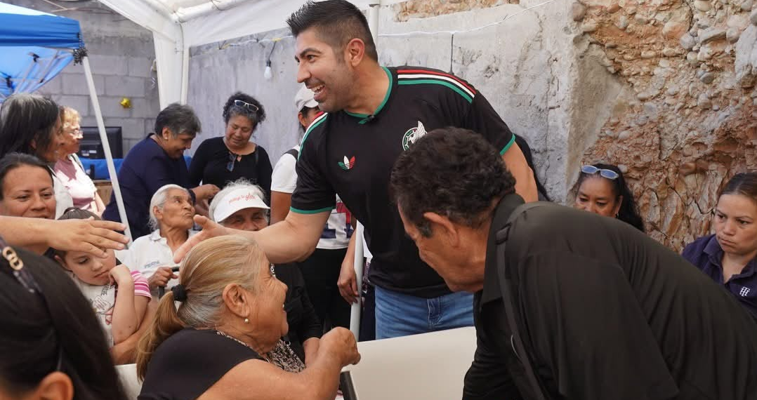 Arranca Armando Ayala recorridos y asambleas en Tijuana