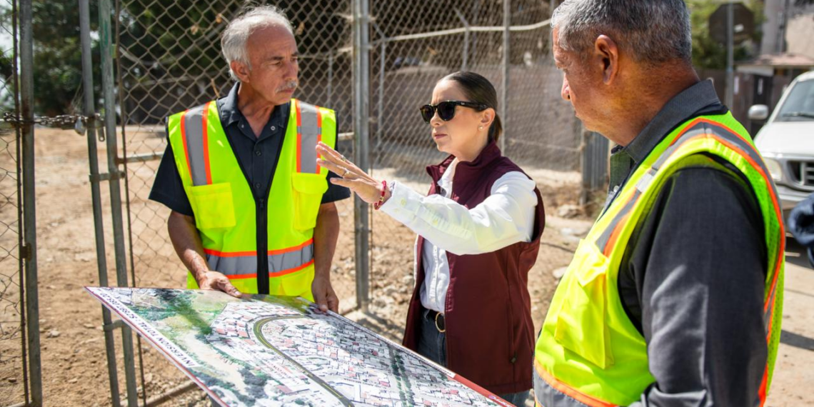 MÓNICA VEGA ENTREGA OBRA QUE FORTALECE LA CONDUCCIÓN DE AGUAS RESIDUALES EN TIJUANA