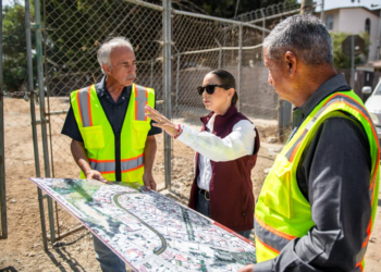 MÓNICA VEGA ENTREGA OBRA QUE FORTALECE LA CONDUCCIÓN DE AGUAS RESIDUALES EN TIJUANA