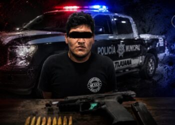Municipales de Tijuana detienen a hombre armado ; tenía orden de aprehensión por narcomenudeo