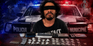 Municipales detienen a hombre con fusil, droga y cartuchos