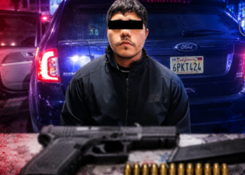 Hombre buscado por cristalazos y robos, intentó huir de municipales; le aseguran una pistola Glock