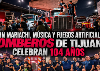 Con mariachi, música y fuegos artificiales, Bomberos de Tijuana celebran 104 años