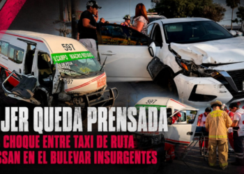 Mujer queda prensada tras choque entre taxi de ruta y Nissan en el bulevar Insurgentes